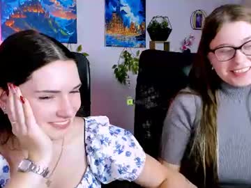 leila_moon_