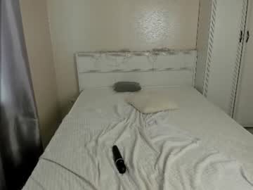 scarlet_luminous